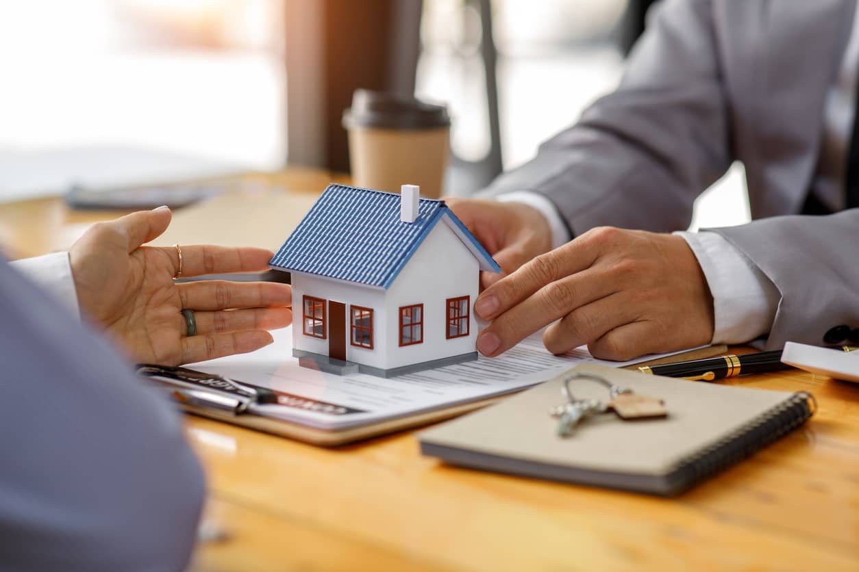 mortgage brokers in uae, mortgage calculator uae, mortgage consultant uae